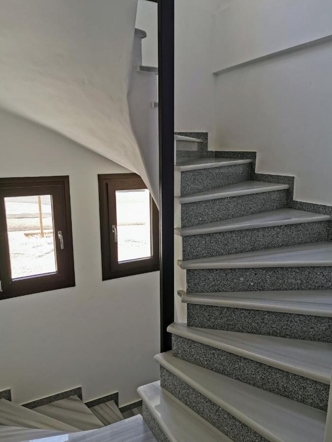 Magical Seaside Town Boutique Apts 2 Kyparissía Eksteriør bilde