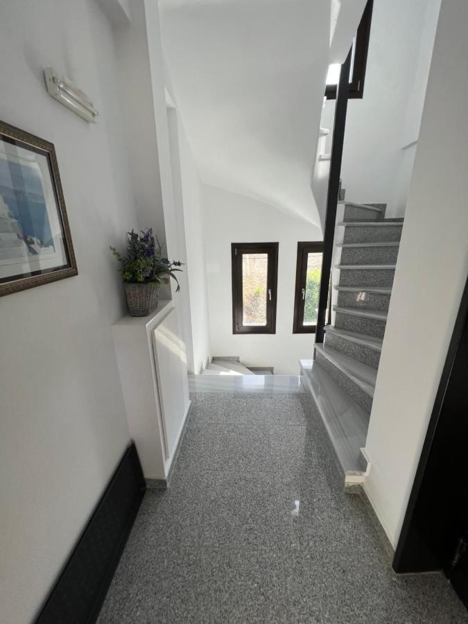 Magical Seaside Town Boutique Apts 2 Kyparissía Eksteriør bilde