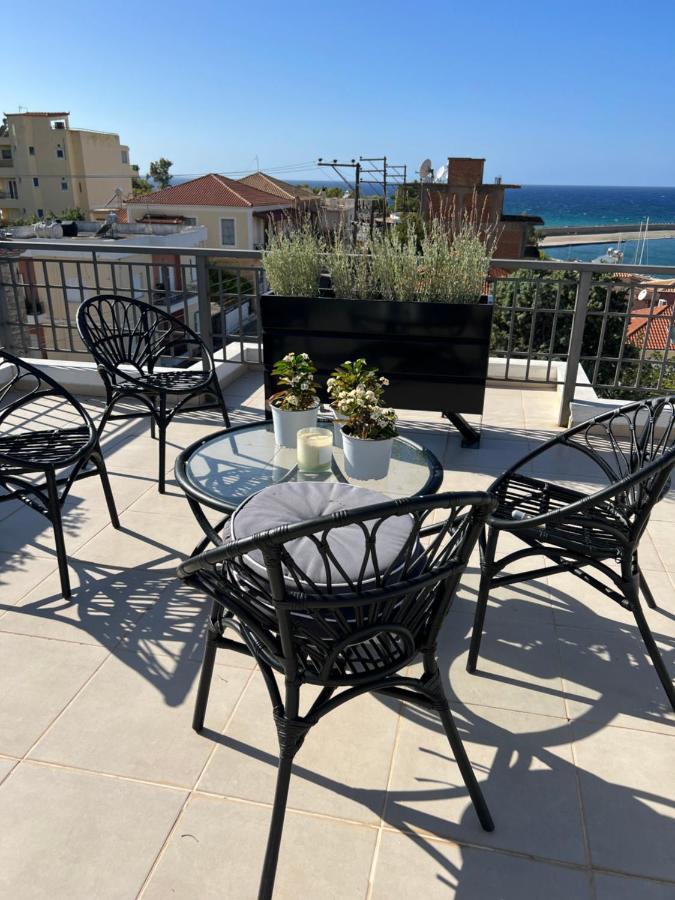 Magical Seaside Town Boutique Apts 2 Kyparissía Eksteriør bilde