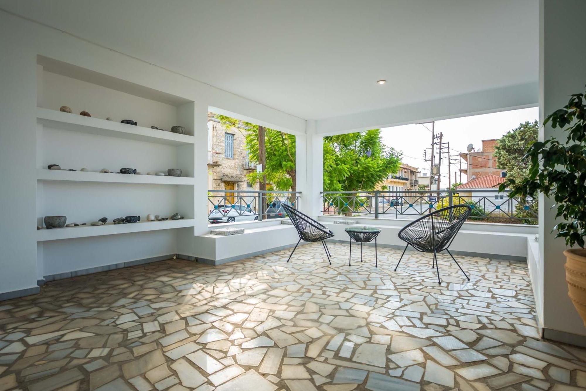 Magical Seaside Town Boutique Apts 2 Kyparissía Eksteriør bilde