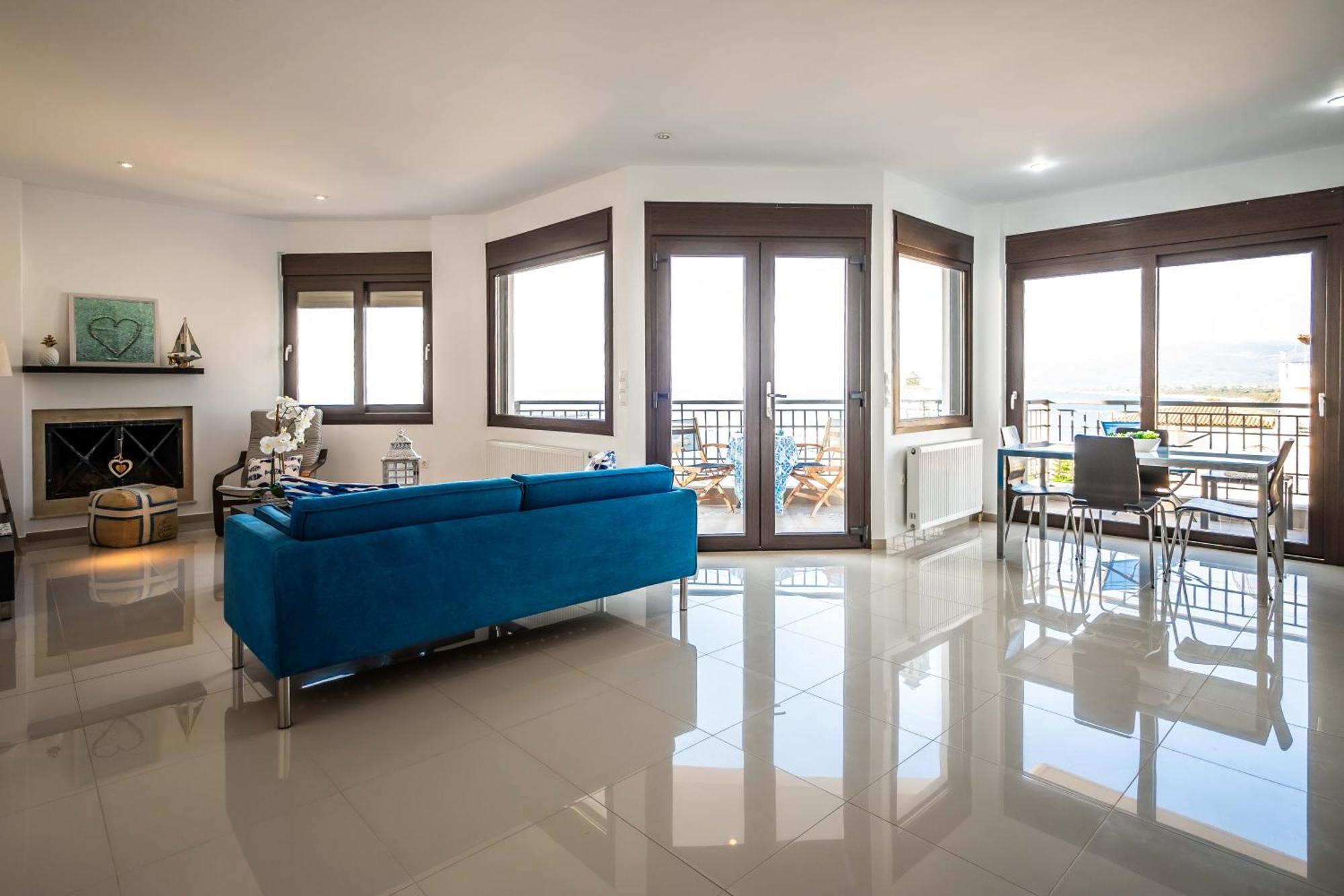Magical Seaside Town Boutique Apts 2 Kyparissía Eksteriør bilde