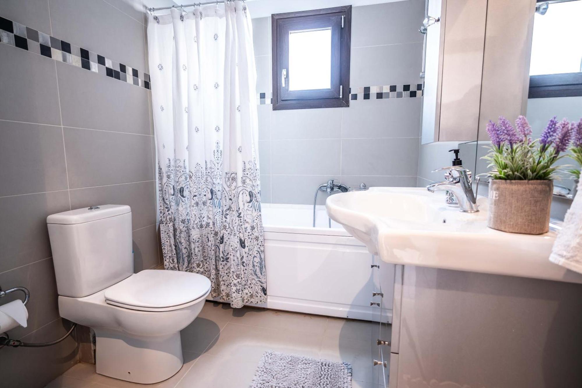 Magical Seaside Town Boutique Apts 2 Kyparissía Eksteriør bilde